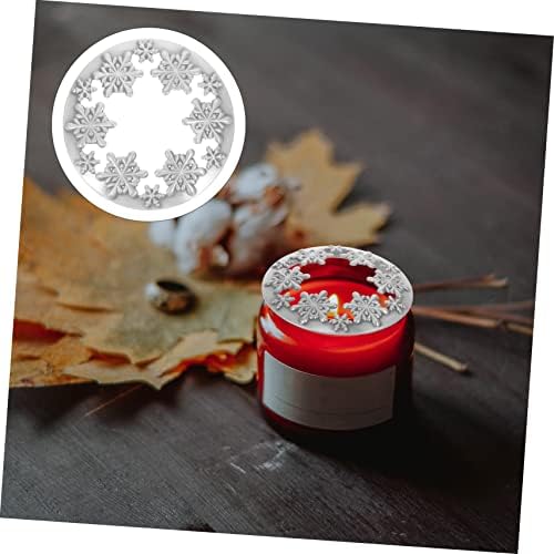 VILLFUL Smart Cover Candle with Snowflake Design