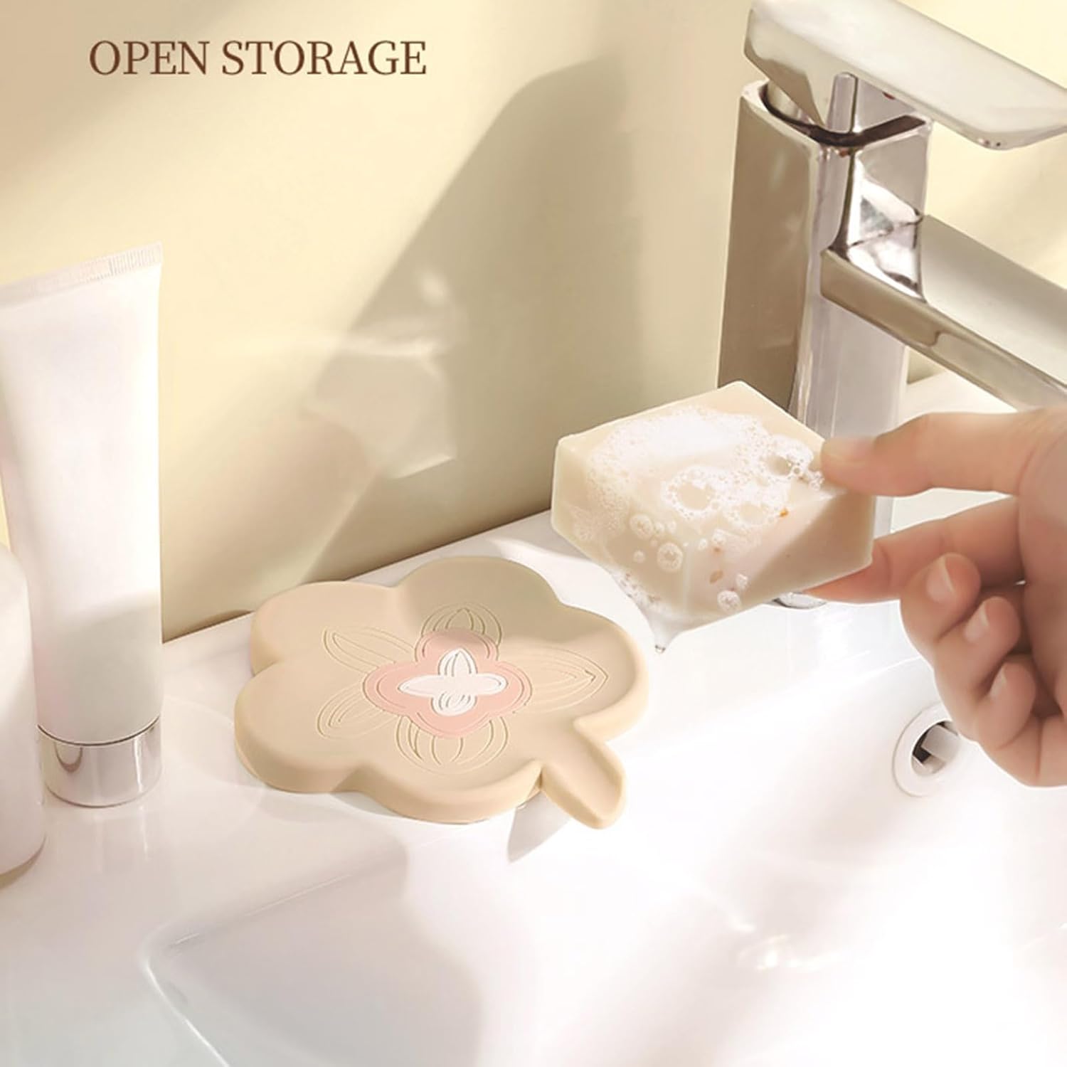 Curfair Soap Dish with Flower Shape Non-Slip Drainage Tray