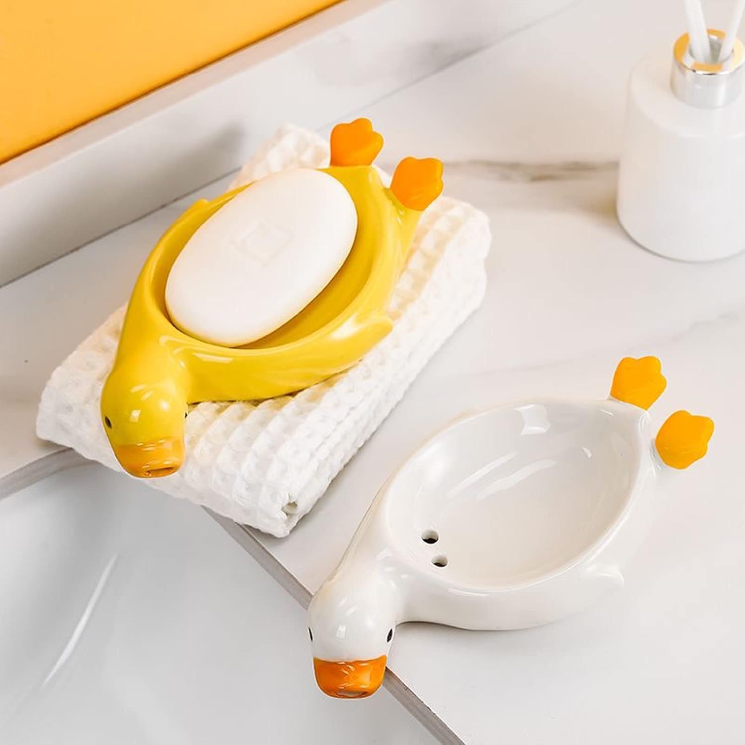 Ceramic Self Draining Soap Dish in Cute Duck Shape