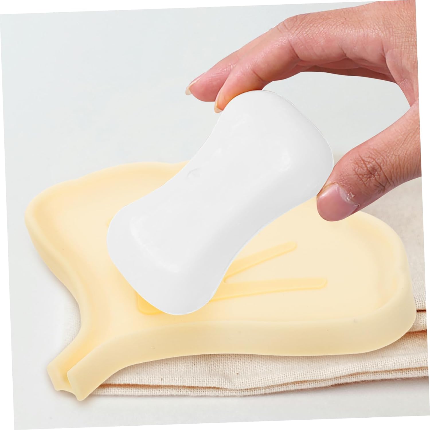 MAGICLULU Silicone Leaf Soap Holder Self Draining