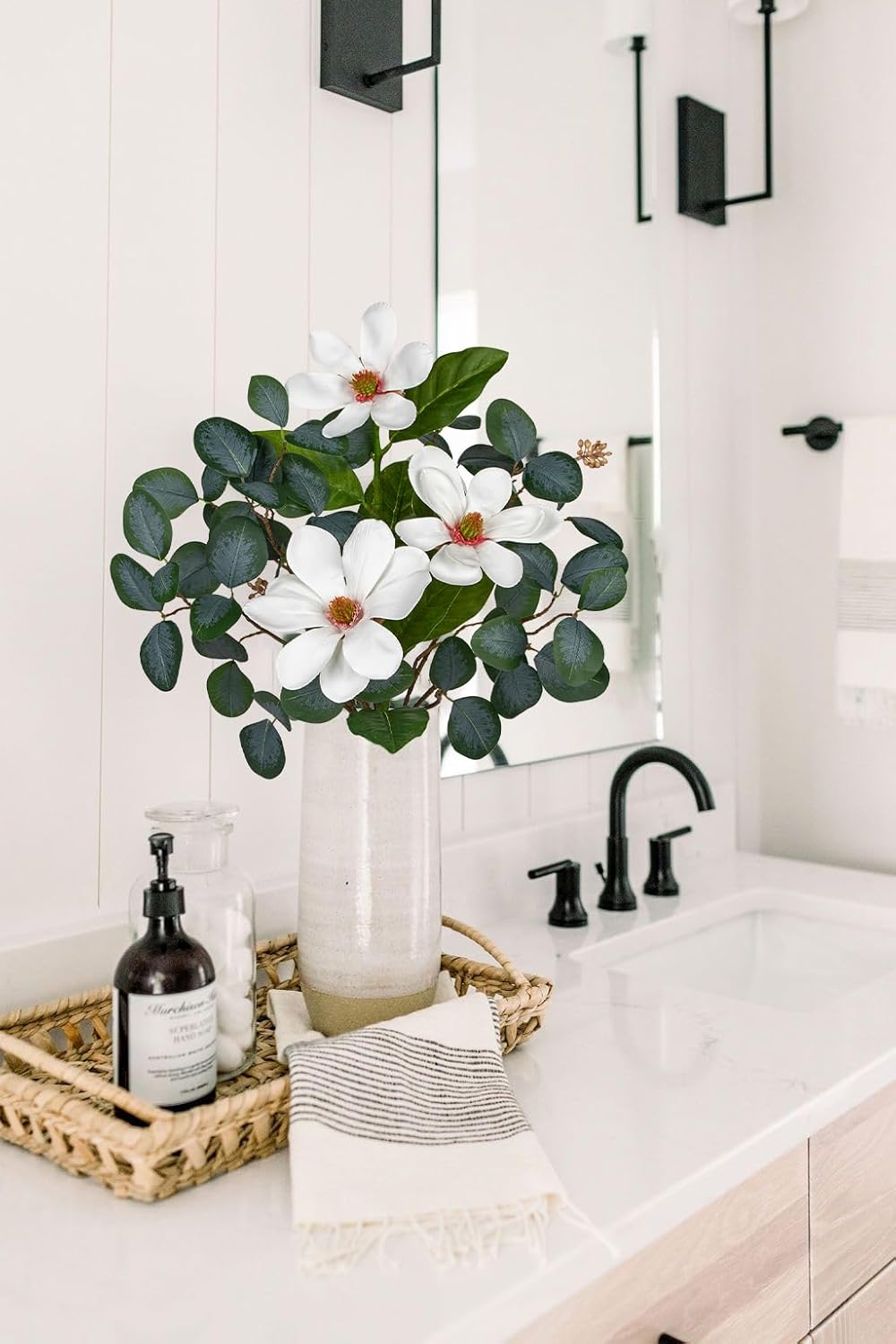 Briful 27in Artificial Eucalyptus Magnolia Greenery Bouquet 1