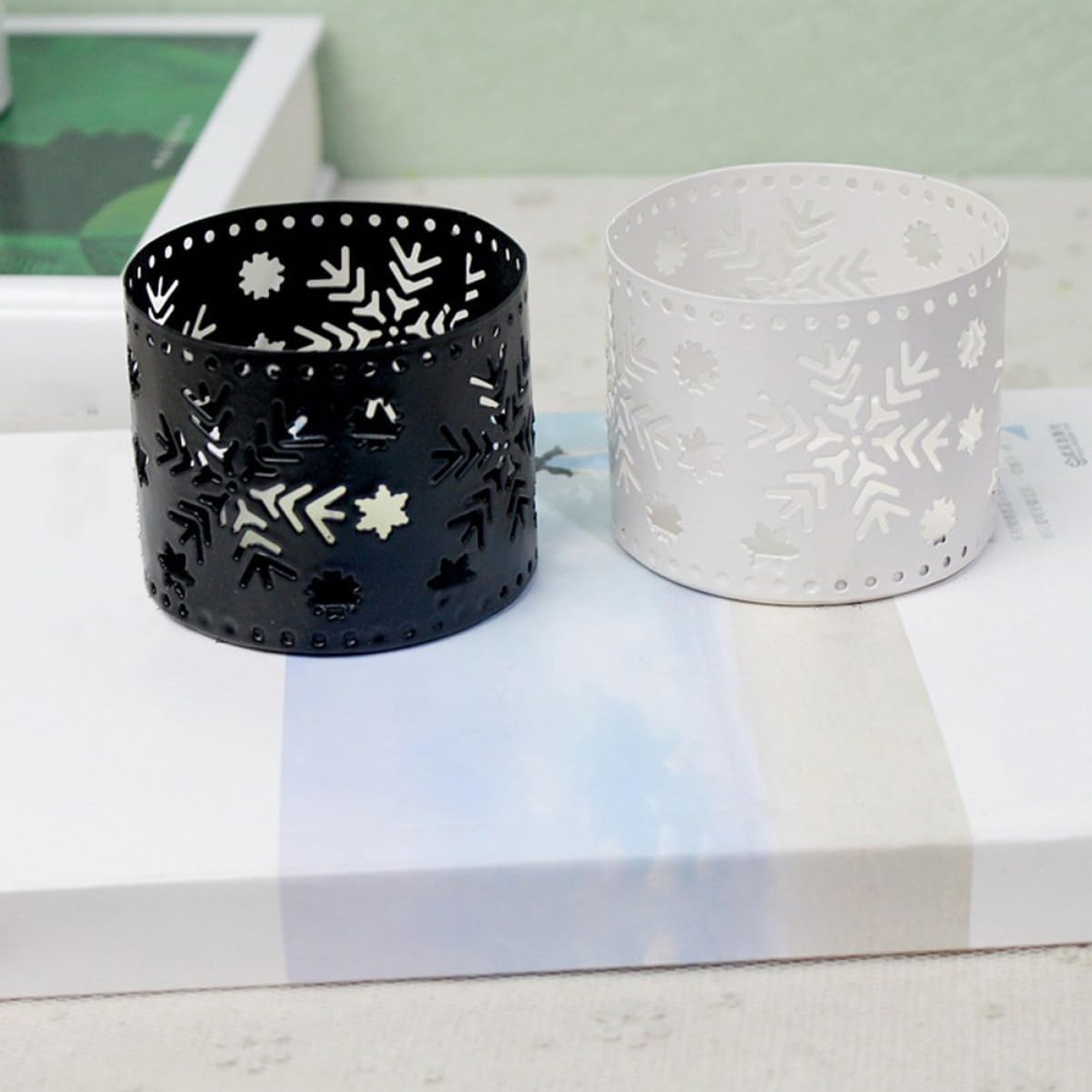 CHILDWEET Iron Snowflake Candle Holder Desk Accessory
