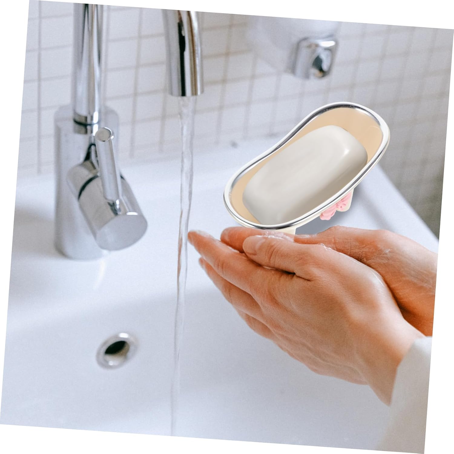 GLEAVI Bathtub Shape Soap Dish Decorative Holder with Drain