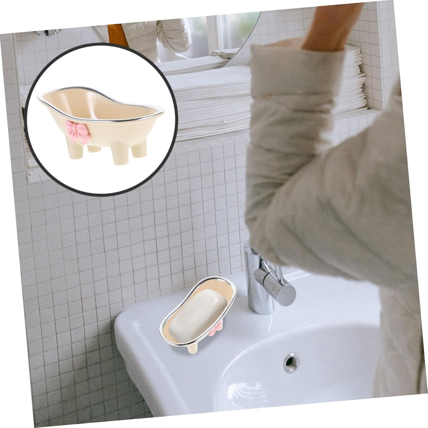 GLEAVI Bathtub Shape Soap Dish Decorative Holder with Drain