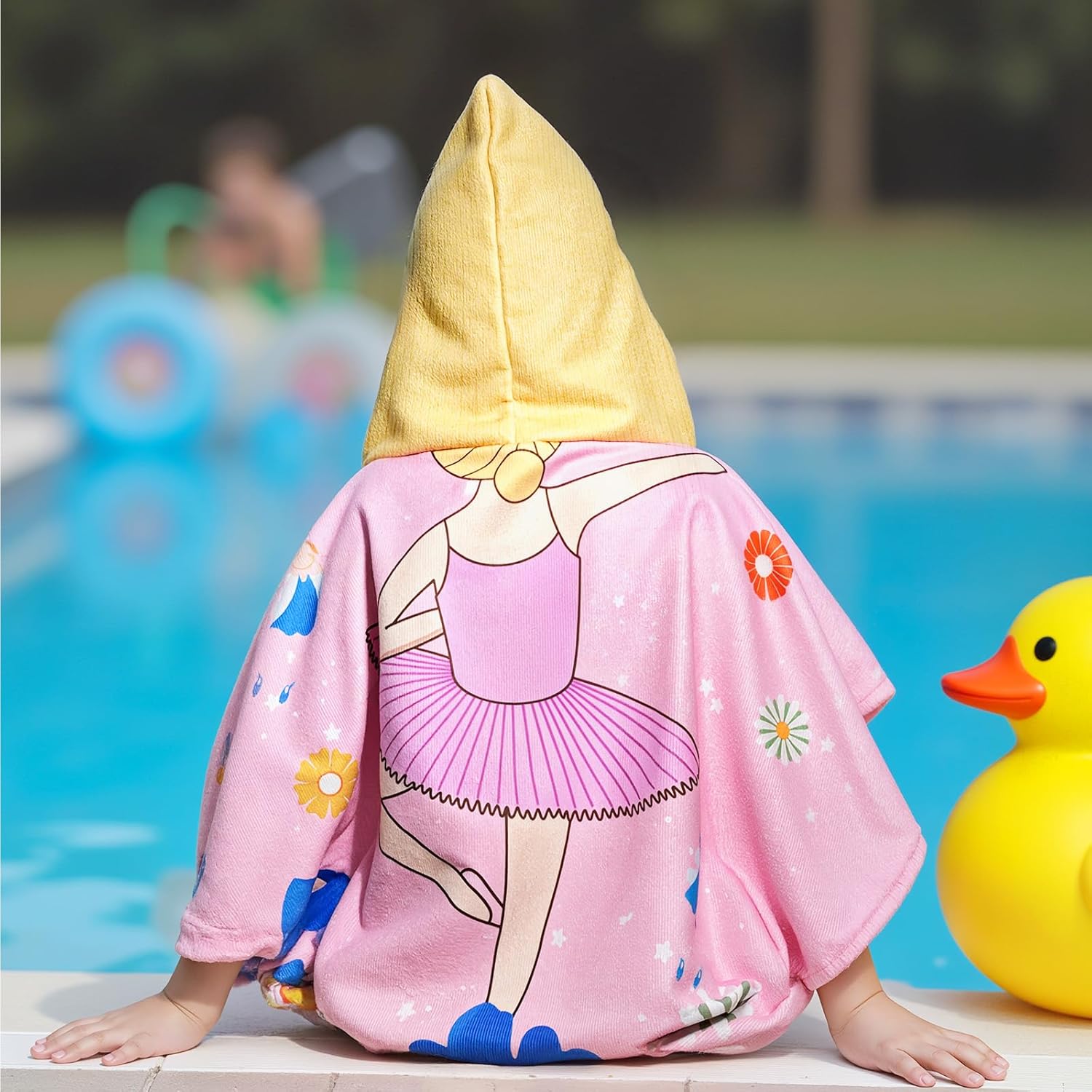 Ythuil Kids Hooded Beach Towel with Backpack