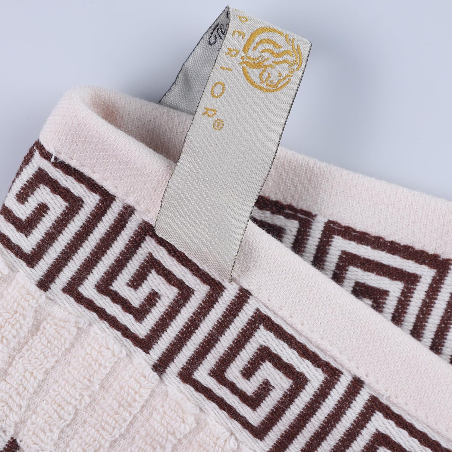 Superior 4-Piece Bath Towel Set with Greek Floral Design