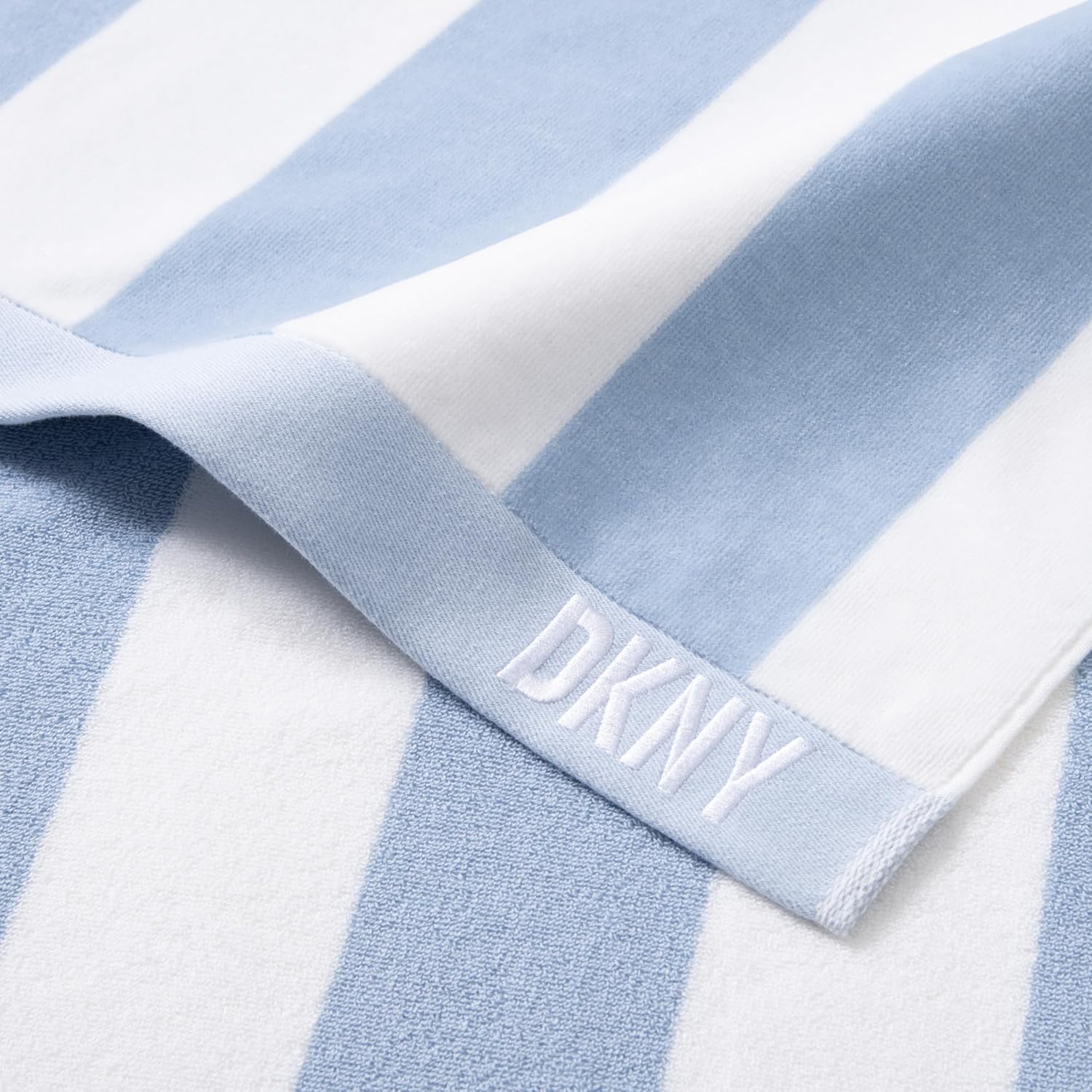 DKNY 4 Pack Beach Towels with Canvas Tote Bag