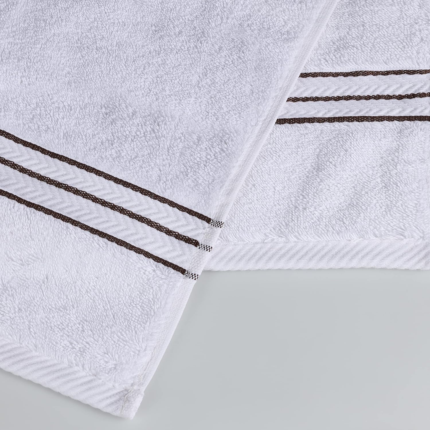 Superior Turkish Cotton Ultra-Plush Bath Towel Set of 4 1