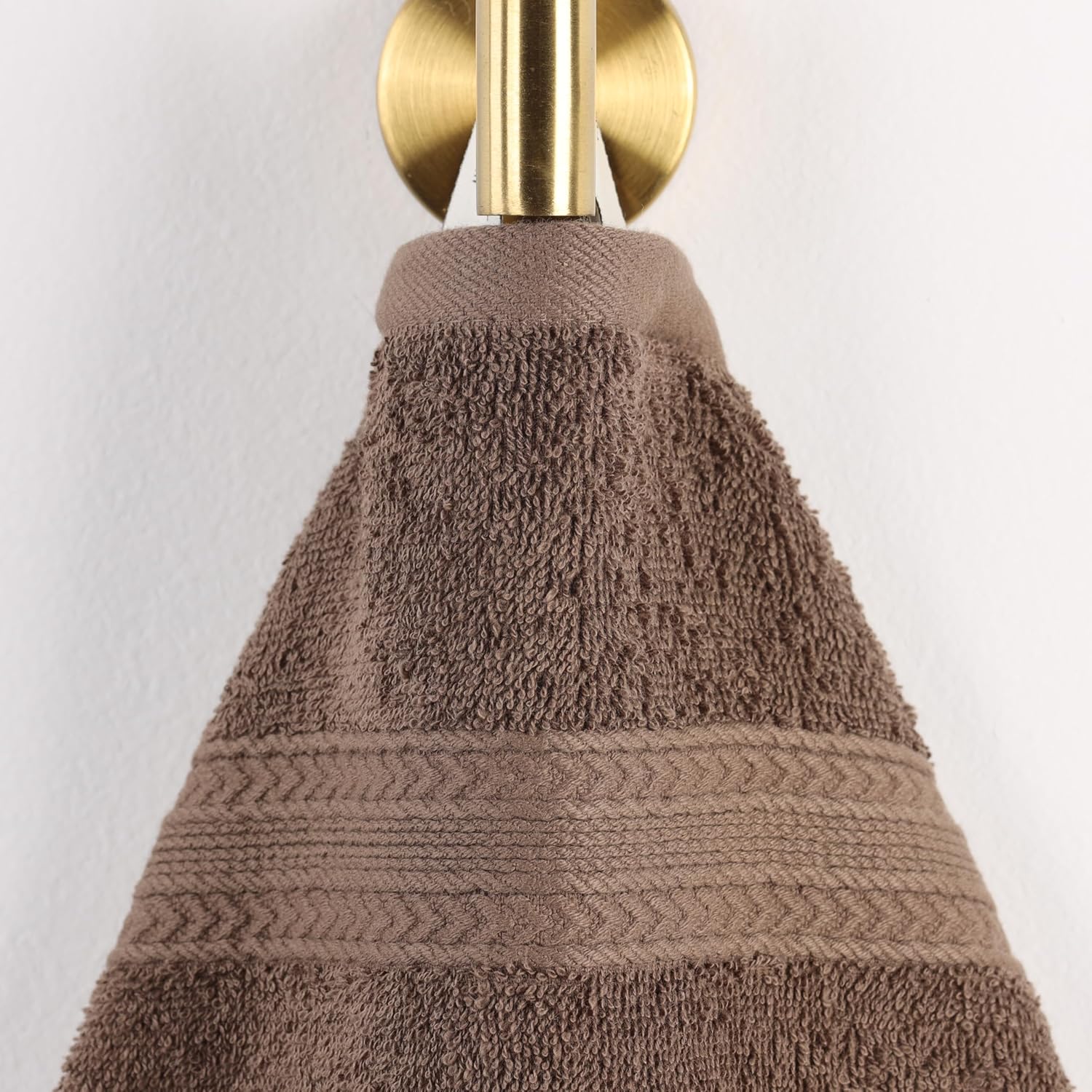Superior Eco-Friendly Cotton 4-Piece Bath Towel Set 1