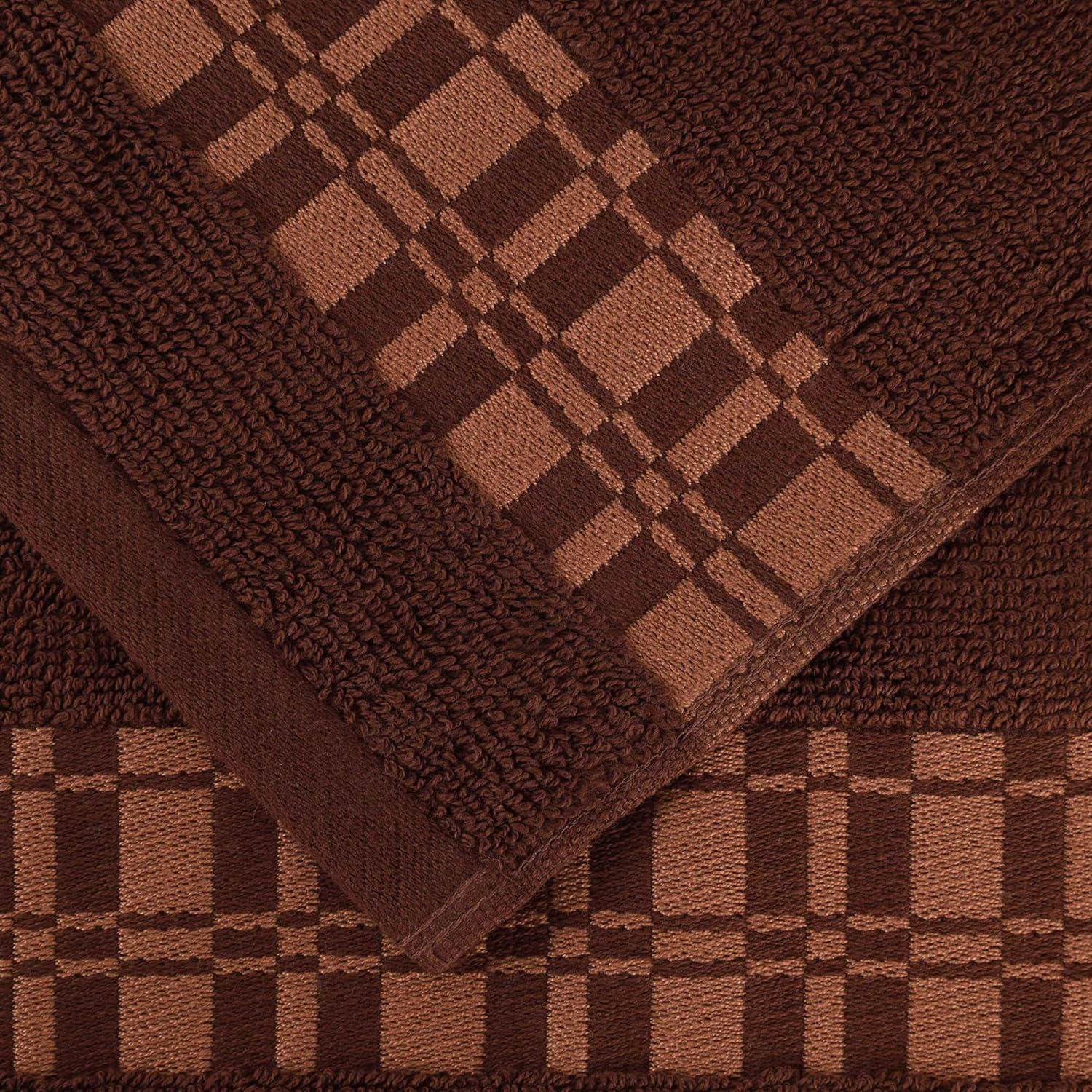 Superior 4-Piece Cotton Bath Towel Set with Geometric Design